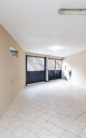 Casa para alugar com 300m², 3 quartos e 3 vagasGaragem