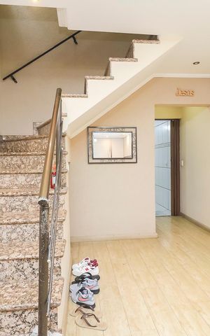 Casa para alugar com 300m², 3 quartos e 3 vagasSala