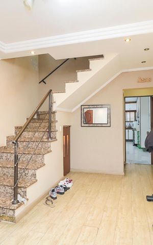 Casa para alugar com 300m², 3 quartos e 3 vagasSala