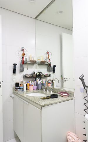 Apartamento à venda com 100m², 3 quartos e 2 vagasBanheiro da Suíte