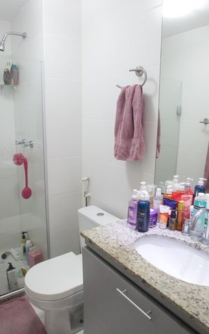 Apartamento à venda com 74m², 2 quartos e 1 vagaBanheiro da Suíte