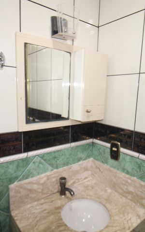 Apartamento à venda com 74m², 3 quartos e 1 vagaQuarto 3 - Banheiro