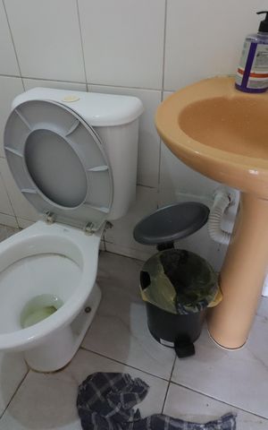 Casa à venda com 403m², 4 quartos e sem vagaBanheiro de Serviço