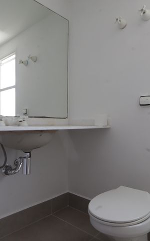 Apartamento à venda com 102m², 2 quartos e 1 vagaBanheiro da Suíte