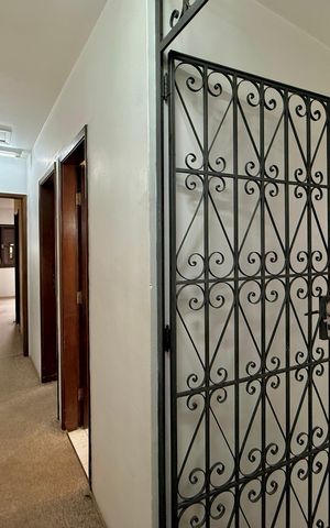 Casa para alugar com 155m², 3 quartos e 2 vagas Casa para alugar com 155m², 3 quartos e 2 vagasCorredor Quartos