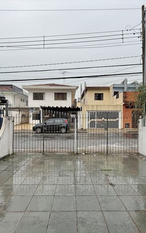 Casa para alugar com 155m², 3 quartos e 2 vagas Casa para alugar com 155m², 3 quartos e 2 vagasGaragem