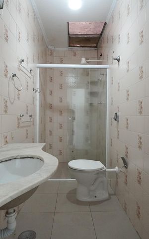Casa para alugar com 160m², 2 quartos e 2 vagasBanheiro