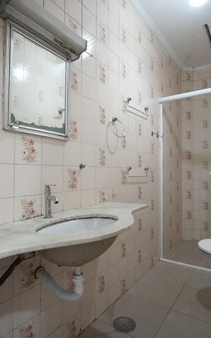 Casa para alugar com 160m², 2 quartos e 2 vagasBanheiro