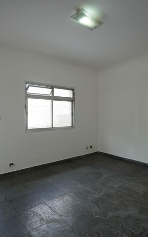 Casa para alugar com 160m², 2 quartos e 2 vagasSala