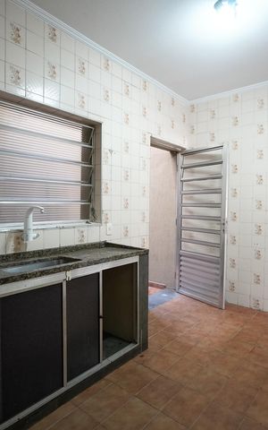 Casa para alugar com 160m², 2 quartos e 2 vagasCozinha