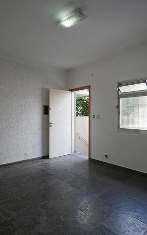 Casa para alugar com 160m², 2 quartos e 2 vagasSala