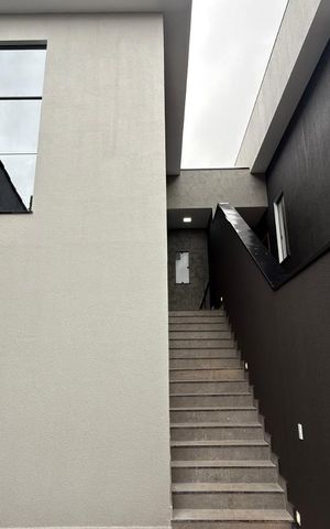 Casa à venda com 88m², 2 quartos e 2 vagas Casa à venda com 88m², 2 quartos e 2 vagasÁrea externa