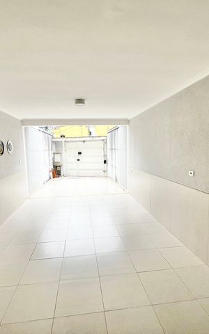 Casa à venda com 120m², 3 quartos e 3 vagasGaragem