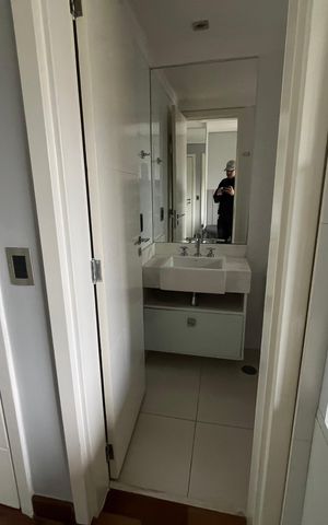 Apartamento para alugar com 350m², 3 quartos e 4 vagas Apartamento para alugar com 350m², 3 quartos e 4 vagasBanheiro