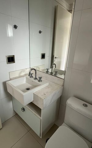 Apartamento para alugar com 350m², 3 quartos e 4 vagas Apartamento para alugar com 350m², 3 quartos e 4 vagasBanheiro