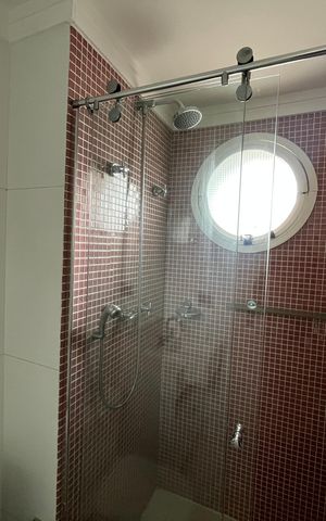 Apartamento para alugar com 350m², 3 quartos e 4 vagas Apartamento para alugar com 350m², 3 quartos e 4 vagasBanheiro