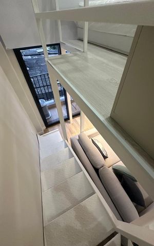Apartamento para alugar com 31m², 1 quarto e sem vaga Apartamento para alugar com 31m², 1 quarto e sem vagaEscada