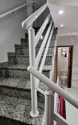 Casa à venda com 126m², 2 quartos e 3 vagas Casa à venda com 126m², 2 quartos e 3 vagasAcesso aos quartos