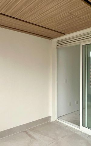 Apartamento à venda com 44m², 1 quarto e 1 vaga Apartamento à venda com 44m², 1 quarto e 1 vagaVaranda