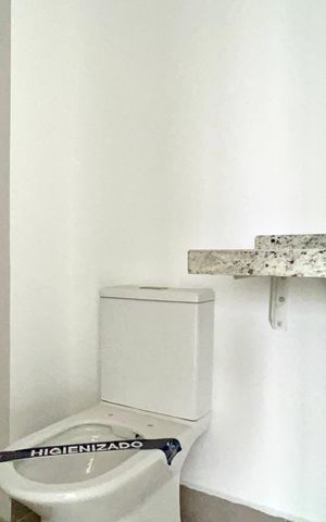 Apartamento à venda com 67m², 2 quartos e 1 vaga Apartamento à venda com 67m², 2 quartos e 1 vagaBanheiro