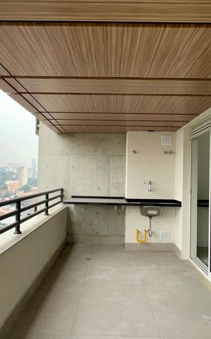 Apartamento à venda com 67m², 2 quartos e 1 vaga Apartamento à venda com 67m², 2 quartos e 1 vagaVaranda