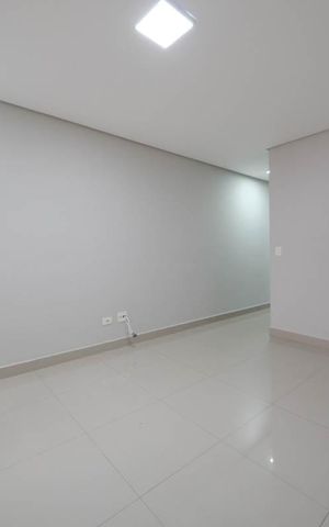 Casa à venda com 90m², 2 quartos e 2 vagasSala