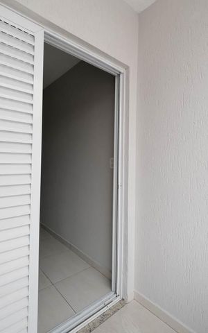 Casa à venda com 90m², 2 quartos e 2 vagasSuíte 2