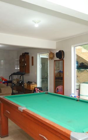 Casa à venda com 320m², 3 quartos e 5 vagasÁrea de lazer