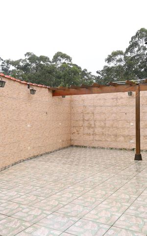 Casa à venda com 320m², 3 quartos e 5 vagasQuintal
