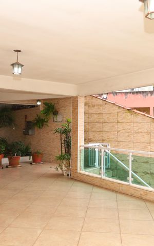 Casa à venda com 320m², 3 quartos e 5 vagasGaragem