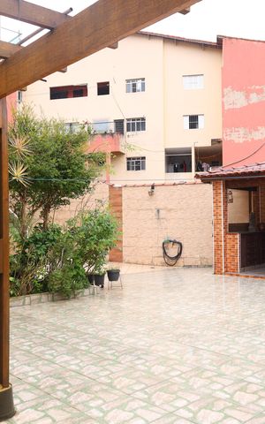 Casa à venda com 320m², 3 quartos e 5 vagasQuintal