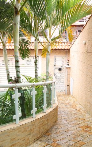 Casa à venda com 320m², 3 quartos e 5 vagasVaranda 3