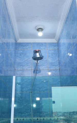 Casa à venda com 320m², 3 quartos e 5 vagasBanheiro 2