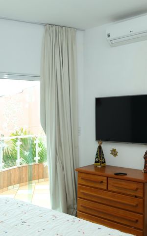 Casa à venda com 320m², 3 quartos e 5 vagasQuarto 1 - Suíte