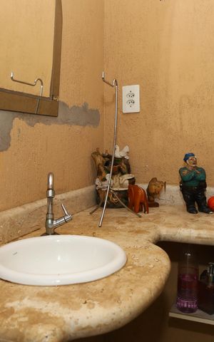 Casa à venda com 320m², 3 quartos e 5 vagasBanheiro 3 - Lavabo
