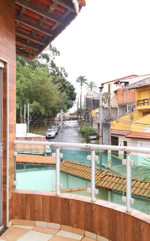 Casa à venda com 320m², 3 quartos e 5 vagasVaranda 2