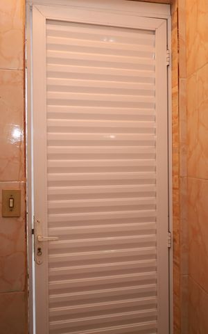 Casa à venda com 320m², 3 quartos e 5 vagasBanheiro 4