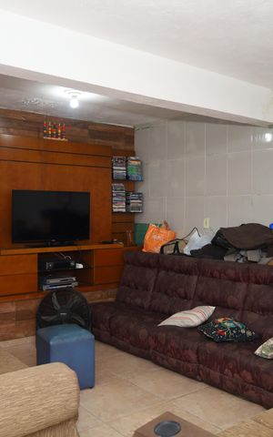 Casa à venda com 320m², 3 quartos e 5 vagasÁrea de lazer