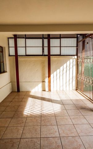 Casa à venda com 216m², 4 quartos e 3 vagasGaragem