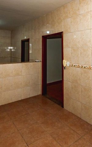 Casa à venda com 216m², 4 quartos e 3 vagasCozinha