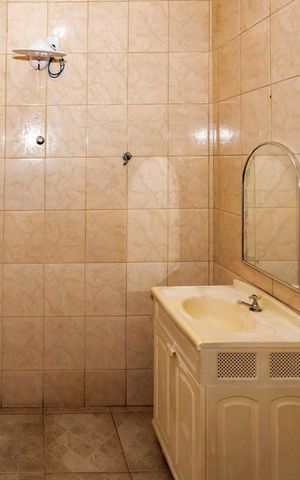 Casa à venda com 216m², 4 quartos e 3 vagasBanheiro da Suíte 