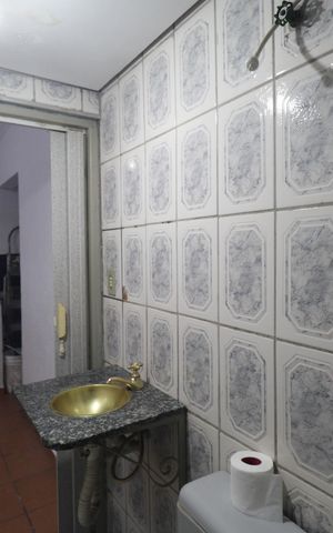 Casa à venda com 60m², 1 quarto e 1 vaga Casa à venda com 60m², 1 quarto e 1 vagaBanheiro