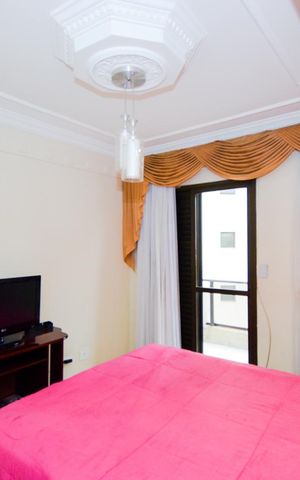 Apartamento à venda com 168m², 4 quartos e 2 vagasQuarto 3 - Suíte
