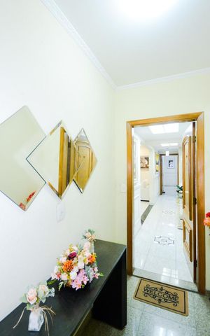 Apartamento à venda com 168m², 4 quartos e 2 vagasHall de entrada