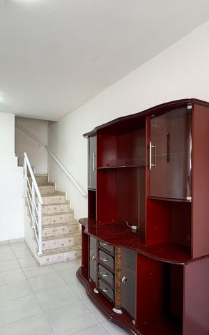Casa à venda com 154m², 2 quartos e 1 vagaSala