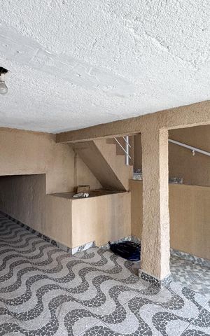 Casa à venda com 154m², 2 quartos e 1 vagaGaragem