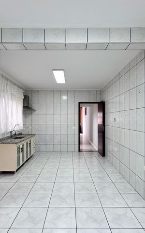 Casa à venda com 154m², 2 quartos e 1 vagaCozinha 