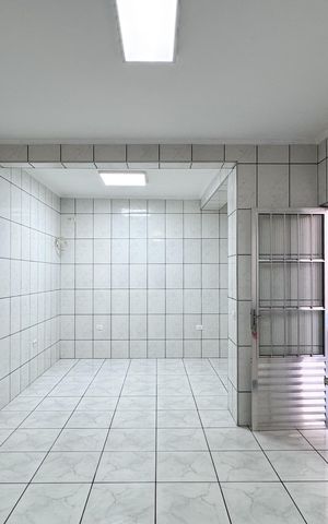 Casa à venda com 154m², 2 quartos e 1 vagaCozinha 