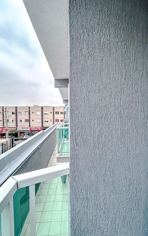 Casa de condomínio à venda com 182m², 3 quartos e 4 vagasVaranda