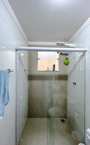 Casa de condomínio à venda com 182m², 3 quartos e 4 vagasBanheiro da Suíte 2
